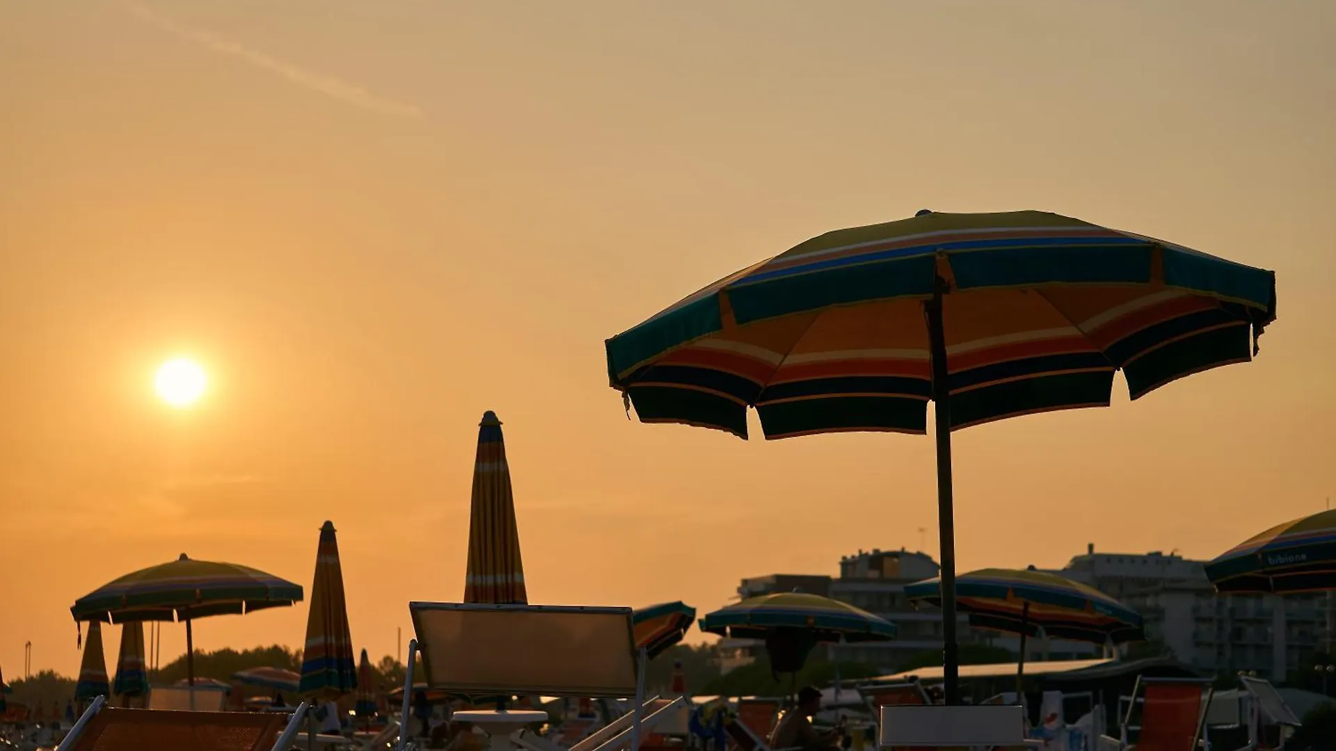Sunny Flat With Terrace - Beahost Apartman Bibione
