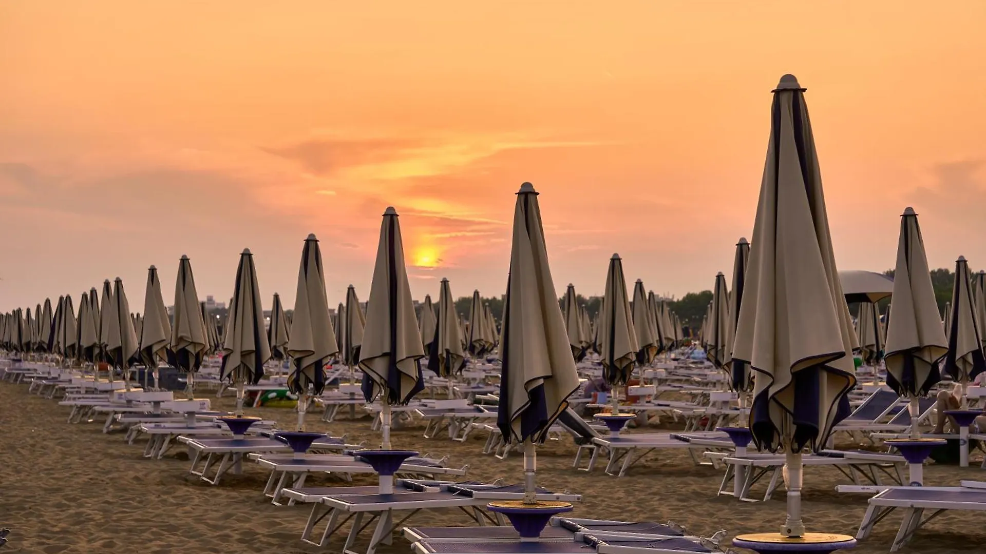 Sunny Flat With Terrace - Beahost Apartment Bibione Italy