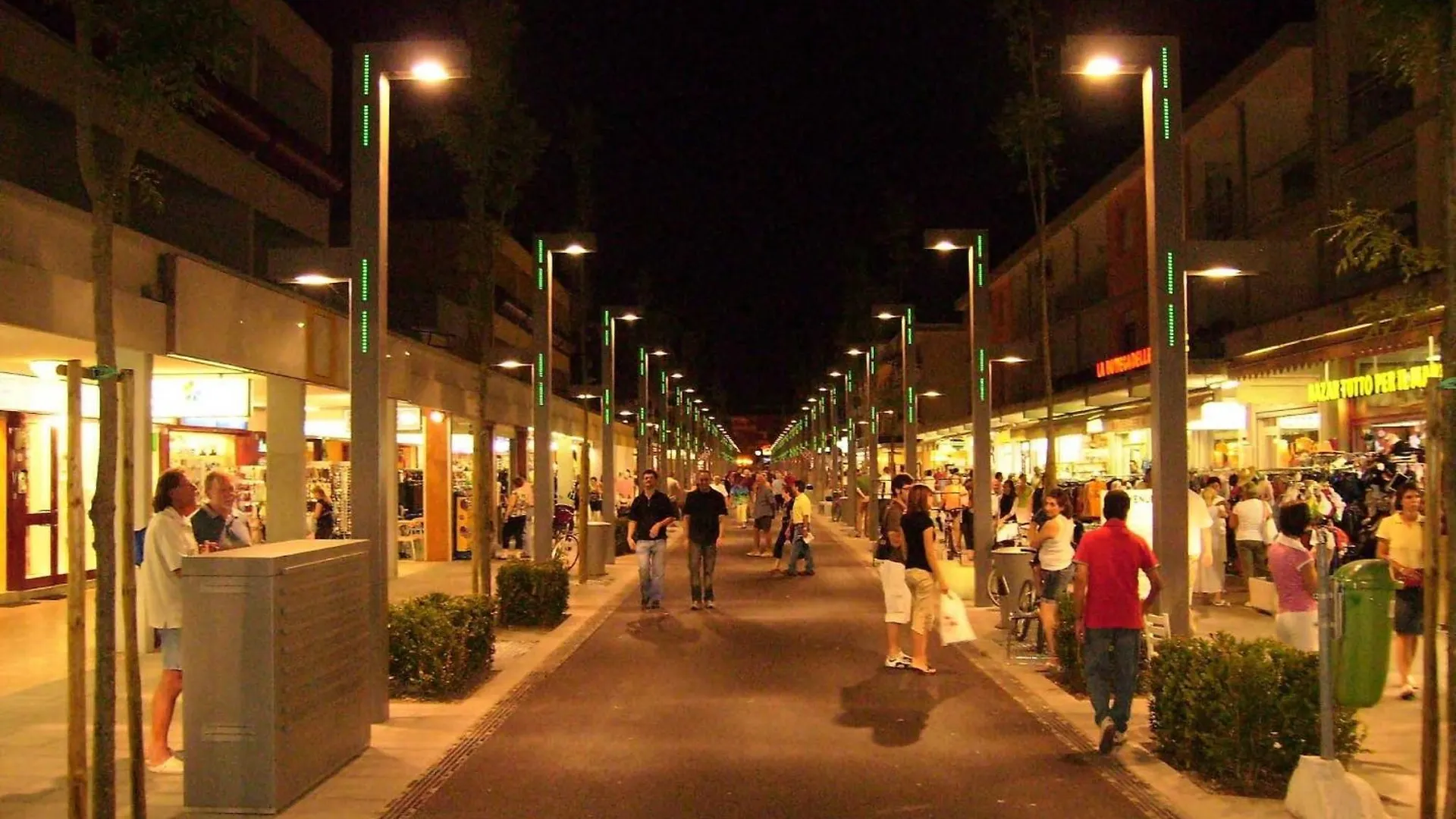 Sunny Flat With Terrace - Beahost Apartment Bibione