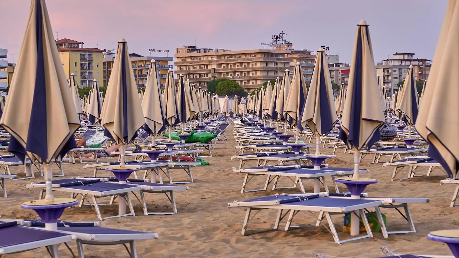 Sunny Flat With Terrace - Beahost Apartment Bibione