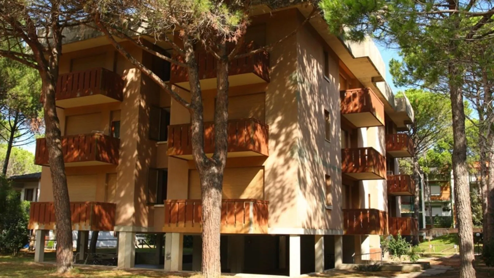 Sunny Flat With Terrace - Beahost Apartment Bibione
