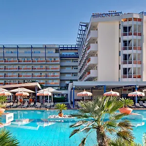Palace Hotell