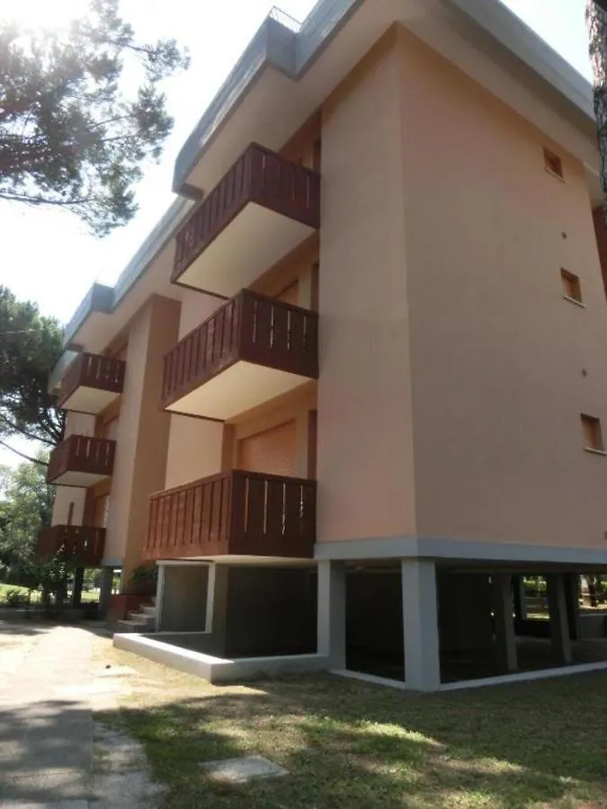 Sunny Flat With Terrace - Beahost Lägenhet Bibione